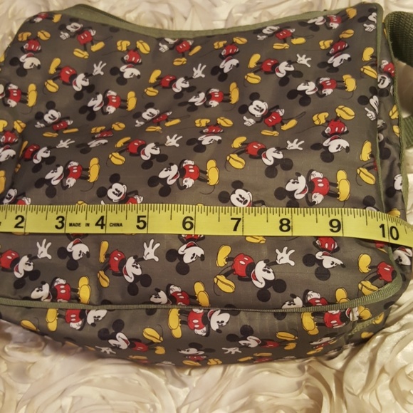 Mickey Mouse Purse / Lunch Bag. - Picture 5 of 9